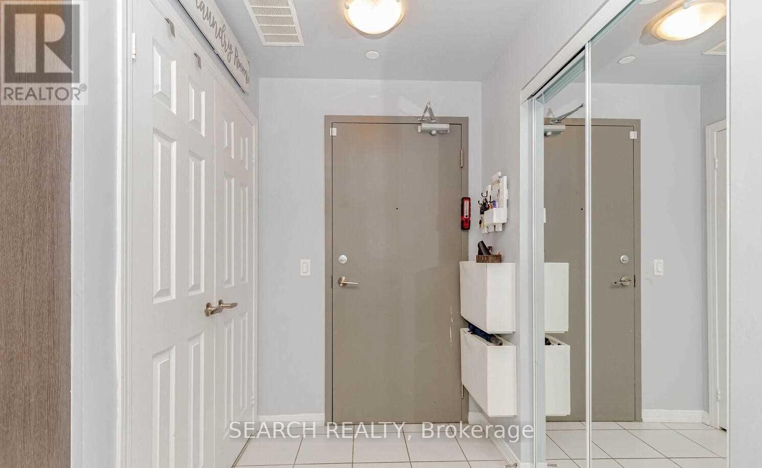 201 - 54 Sky Harbour Drive, Brampton, Ontario  L6Y 6B9 - Photo 19 - W12468264