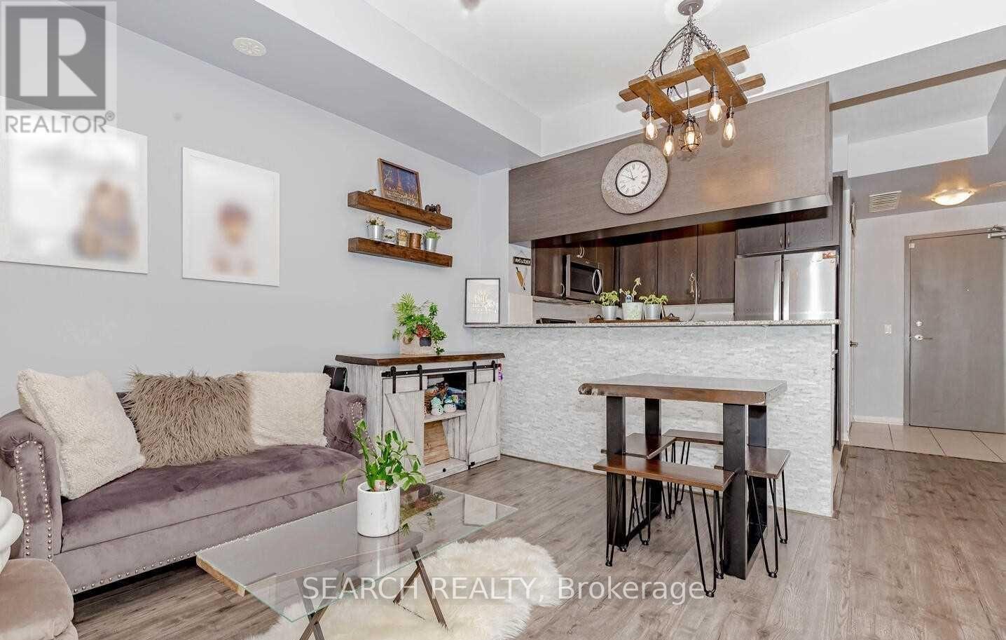 201 - 54 Sky Harbour Drive, Brampton, Ontario  L6Y 6B9 - Photo 4 - W12468264