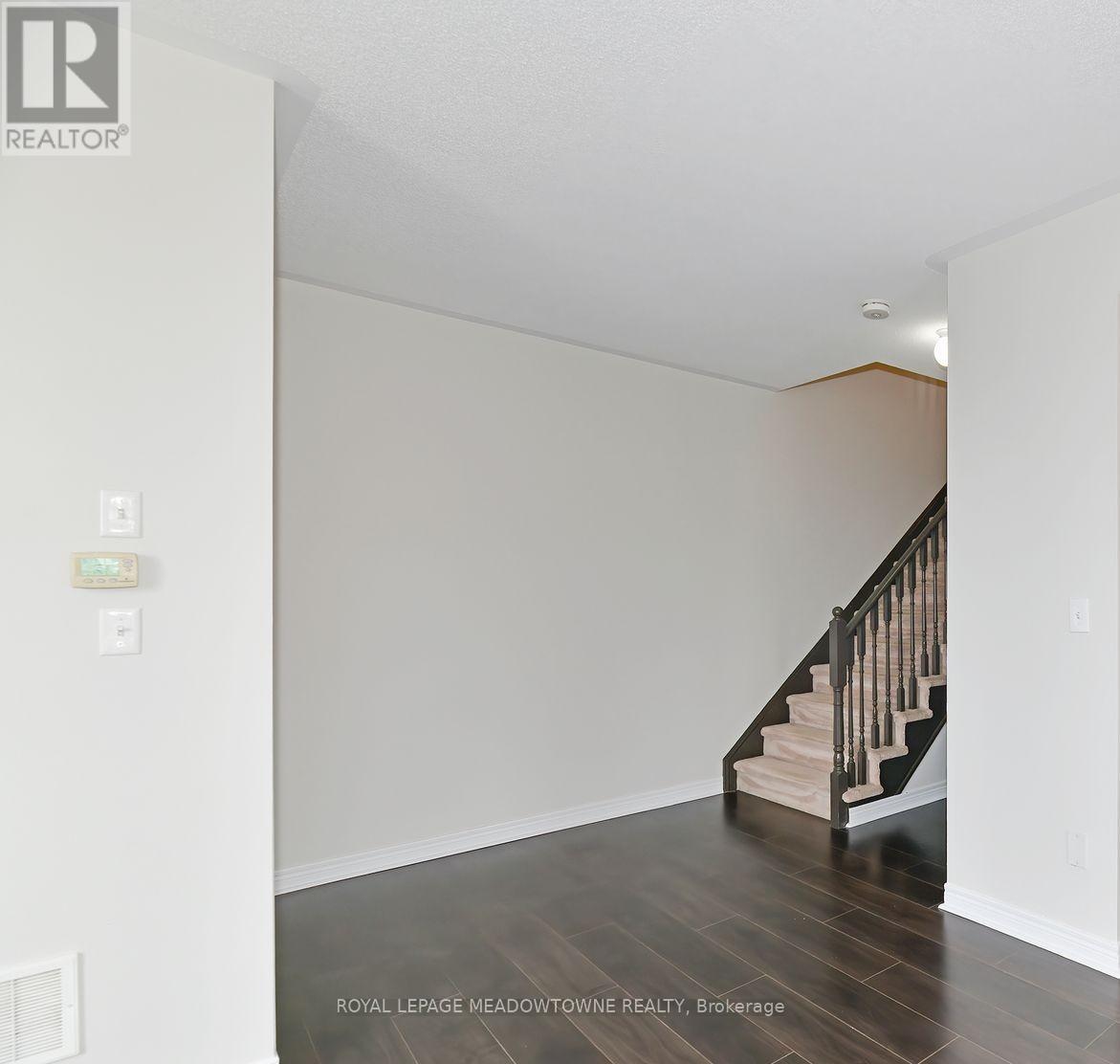 1124 Durno Court, Milton, Ontario  L9T 8P6 - Photo 17 - W12468266