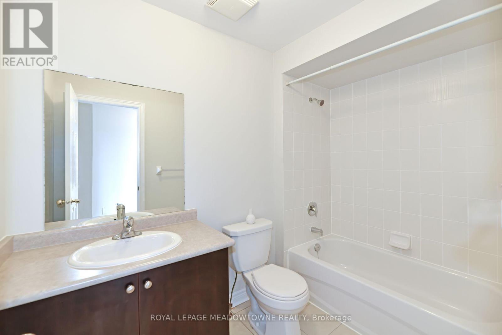 1124 Durno Court, Milton, Ontario  L9T 8P6 - Photo 22 - W12468266