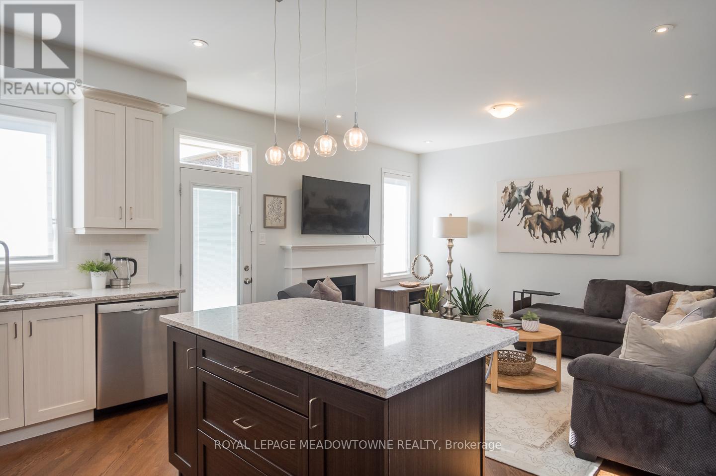 1298 Orr Terrace, Milton, Ontario  L9E 0B7 - Photo 13 - W12468269