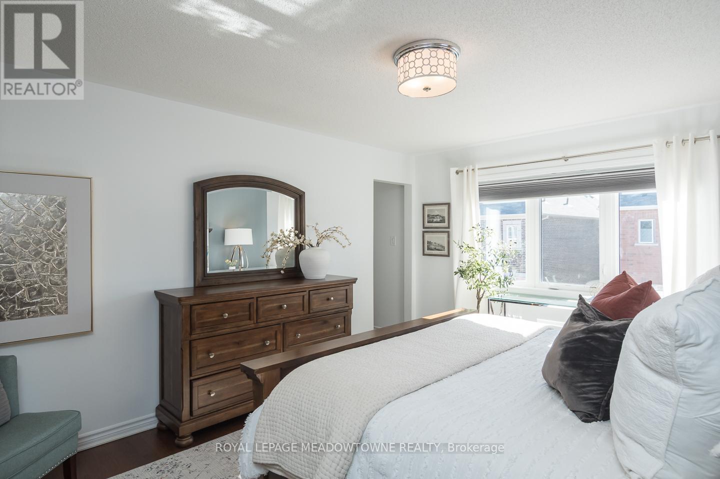 1298 Orr Terrace, Milton, Ontario  L9E 0B7 - Photo 22 - W12468269