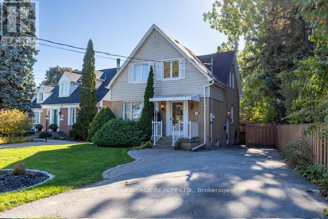 41 Bethnal Avenue, Toronto, Ontario  M8Y 1Y8 - Photo 2 - W12468270