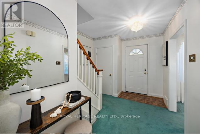 41 Bethnal Avenue, Toronto, Ontario  M8Y 1Y8 - Photo 5 - W12468270