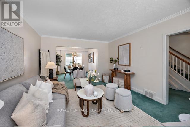 41 Bethnal Avenue, Toronto, Ontario  M8Y 1Y8 - Photo 9 - W12468270