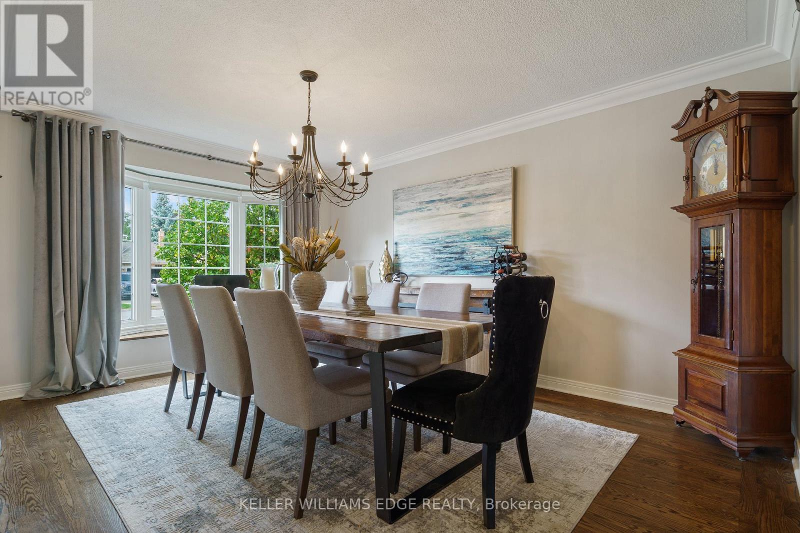 3214 Tania Crescent, Burlington, Ontario  L7M 3N4 - Photo 3 - W12468302
