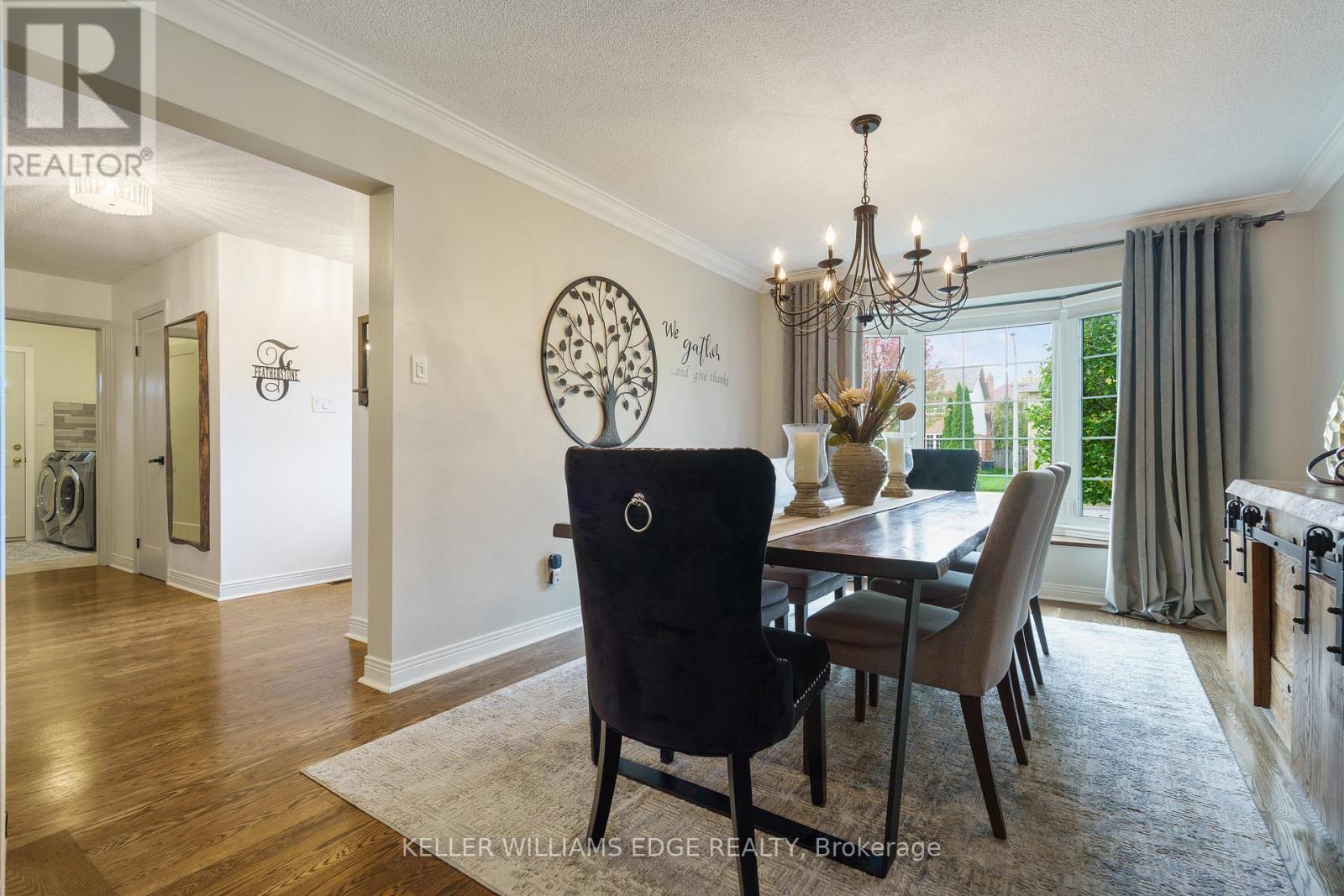 3214 Tania Crescent, Burlington, Ontario  L7M 3N4 - Photo 4 - W12468302