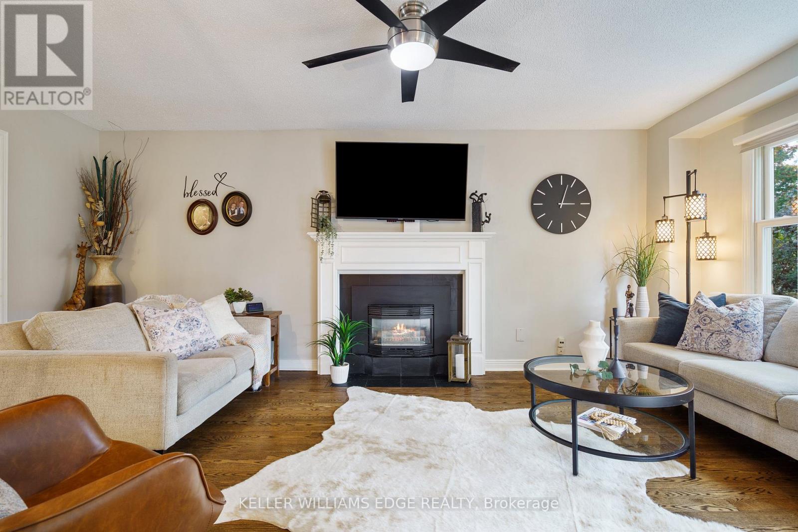3214 Tania Crescent, Burlington, Ontario  L7M 3N4 - Photo 6 - W12468302