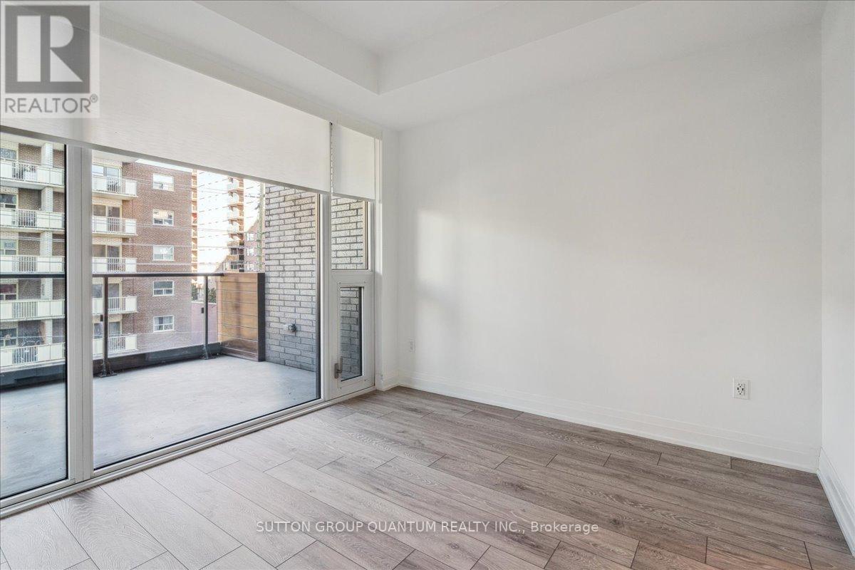 315 - 21 Park Street E, Mississauga, Ontario  L5G 0C2 - Photo 17 - W12468328