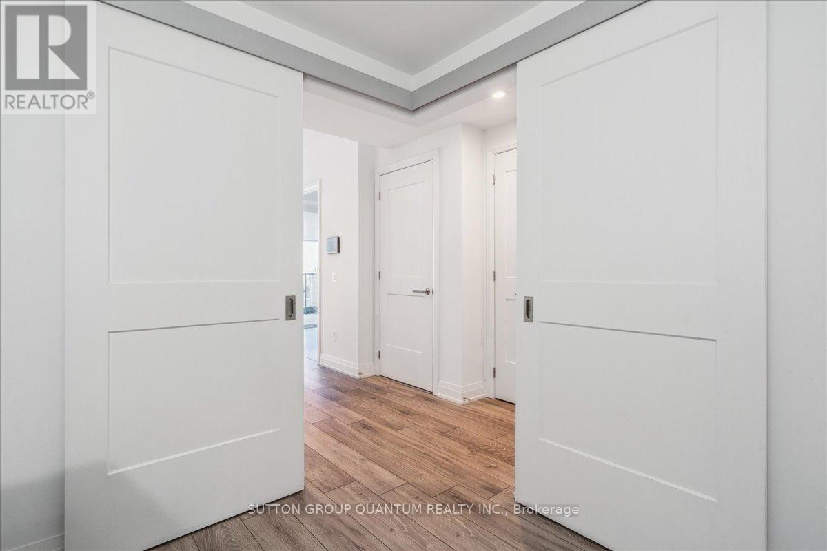 315 - 21 Park Street E, Mississauga, Ontario  L5G 0C2 - Photo 25 - W12468328