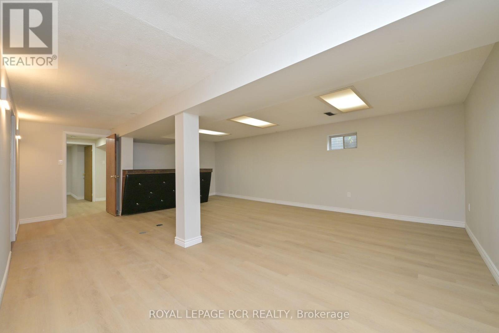 61 Belmont Drive, Brampton, Ontario  L6T 2K5 - Photo 21 - W12468350