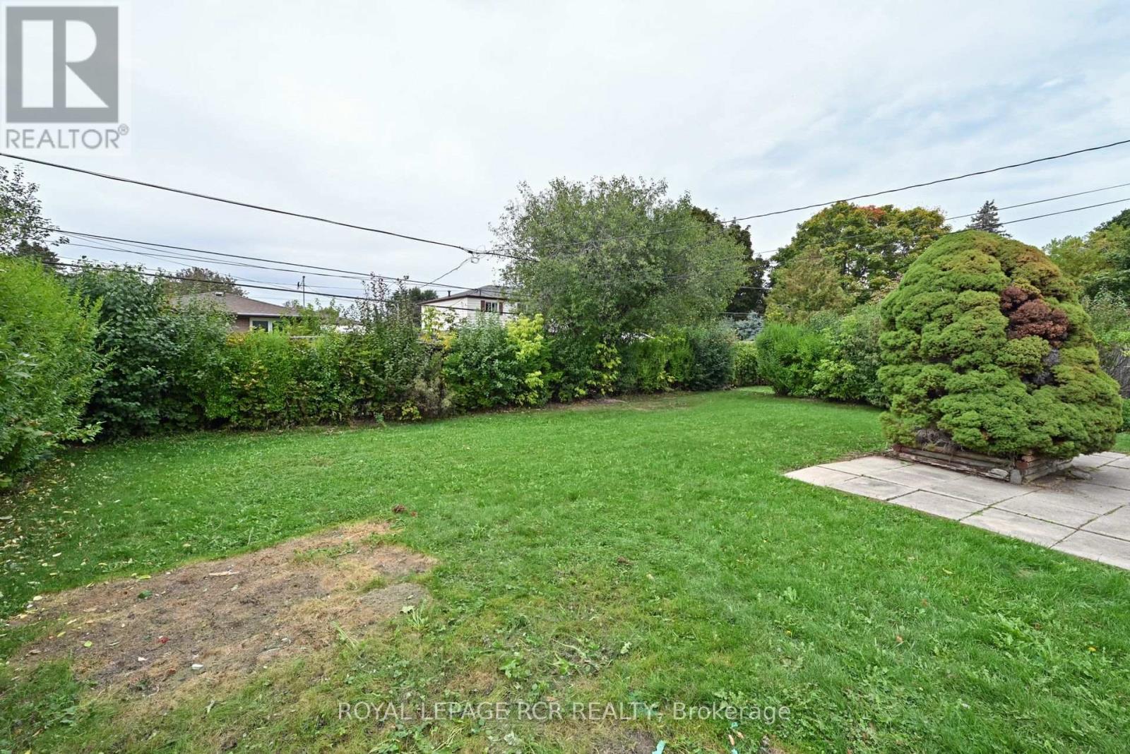 61 Belmont Drive, Brampton, Ontario  L6T 2K5 - Photo 32 - W12468350