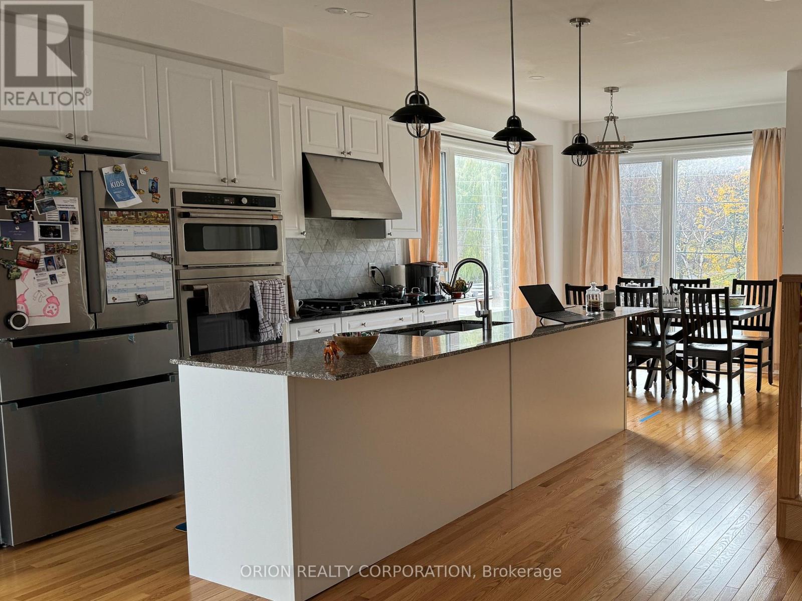 2505 Littlefield Crescent, Oakville, Ontario  L6M 5L9 - Photo 4 - W12468353