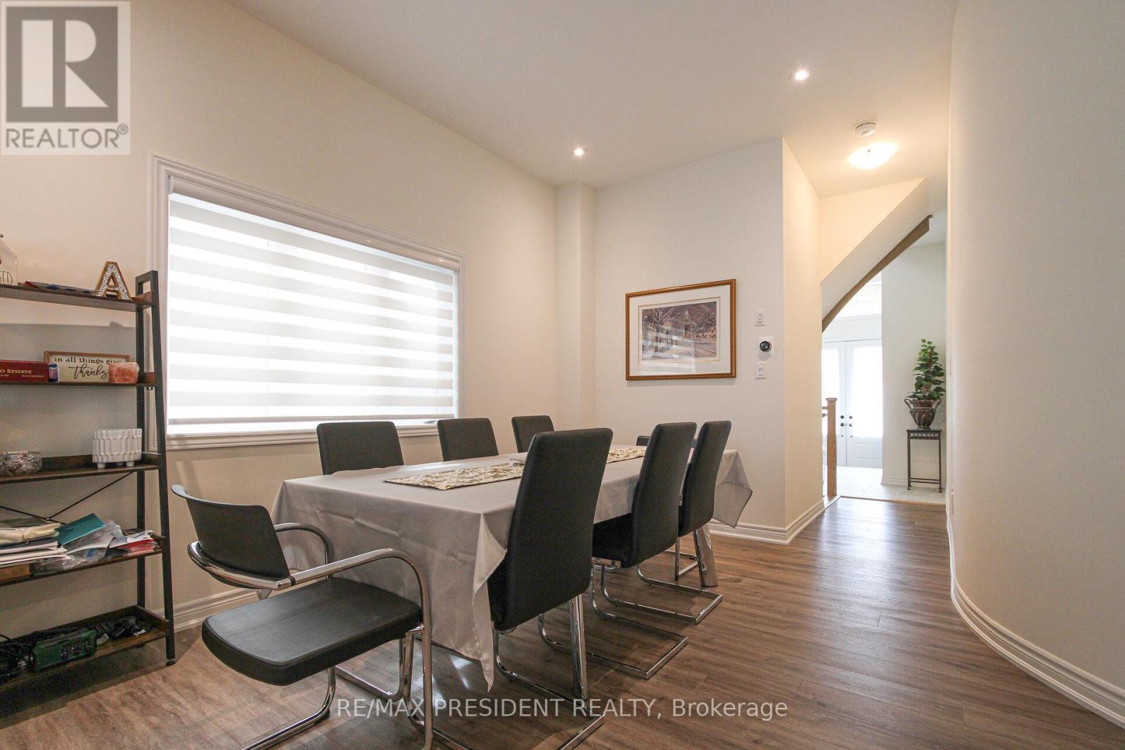 3911 Koenig Road, Burlington, Ontario  L7M 0Z5 - Photo 17 - W12468358