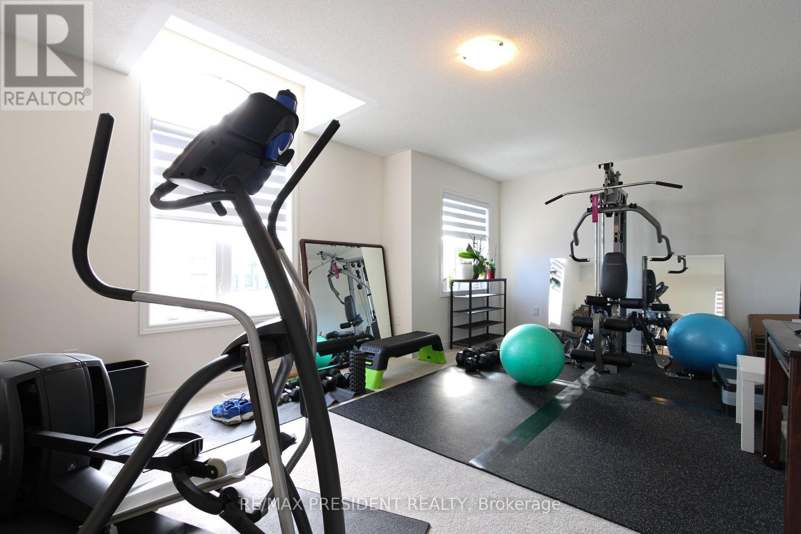 3911 Koenig Road, Burlington, Ontario  L7M 0Z5 - Photo 21 - W12468358