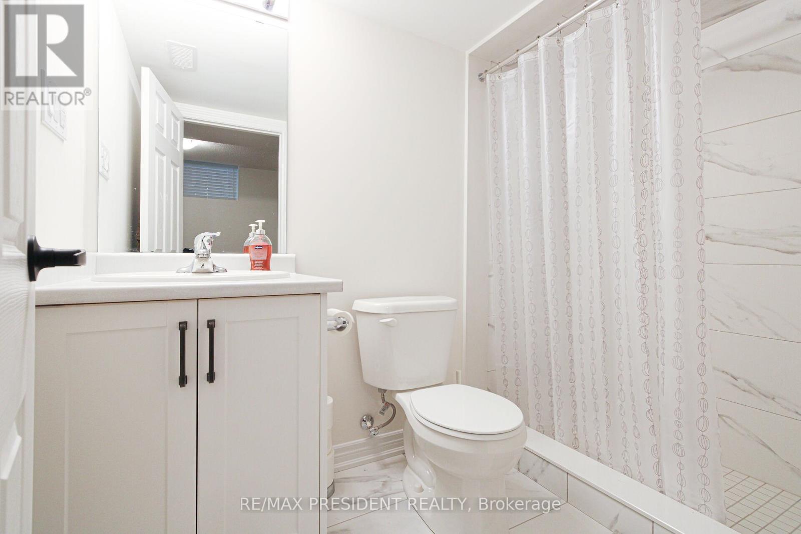 3911 Koenig Road, Burlington, Ontario  L7M 0Z5 - Photo 35 - W12468358