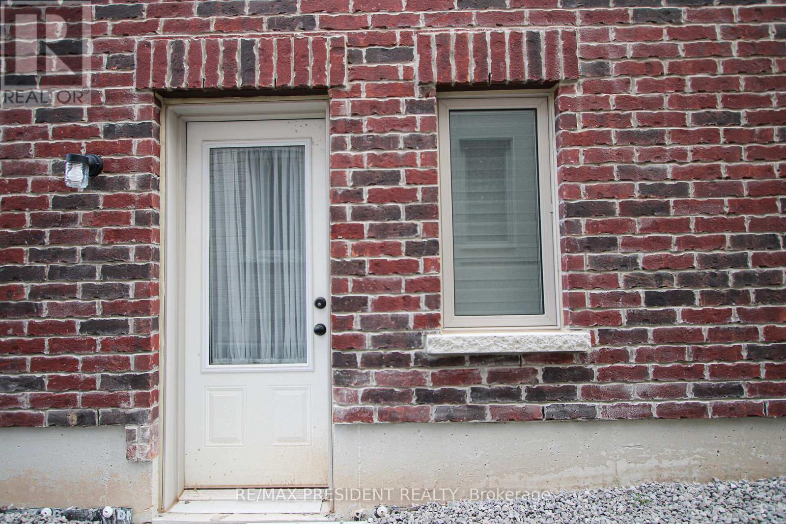 3911 Koenig Road, Burlington, Ontario  L7M 0Z5 - Photo 39 - W12468358