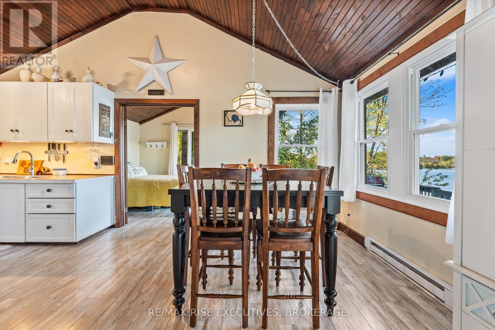 465k Lyndhurst Road, Leeds And The Thousand Islands, Ontario  K0E 1N0 - Photo 11 - X12466673