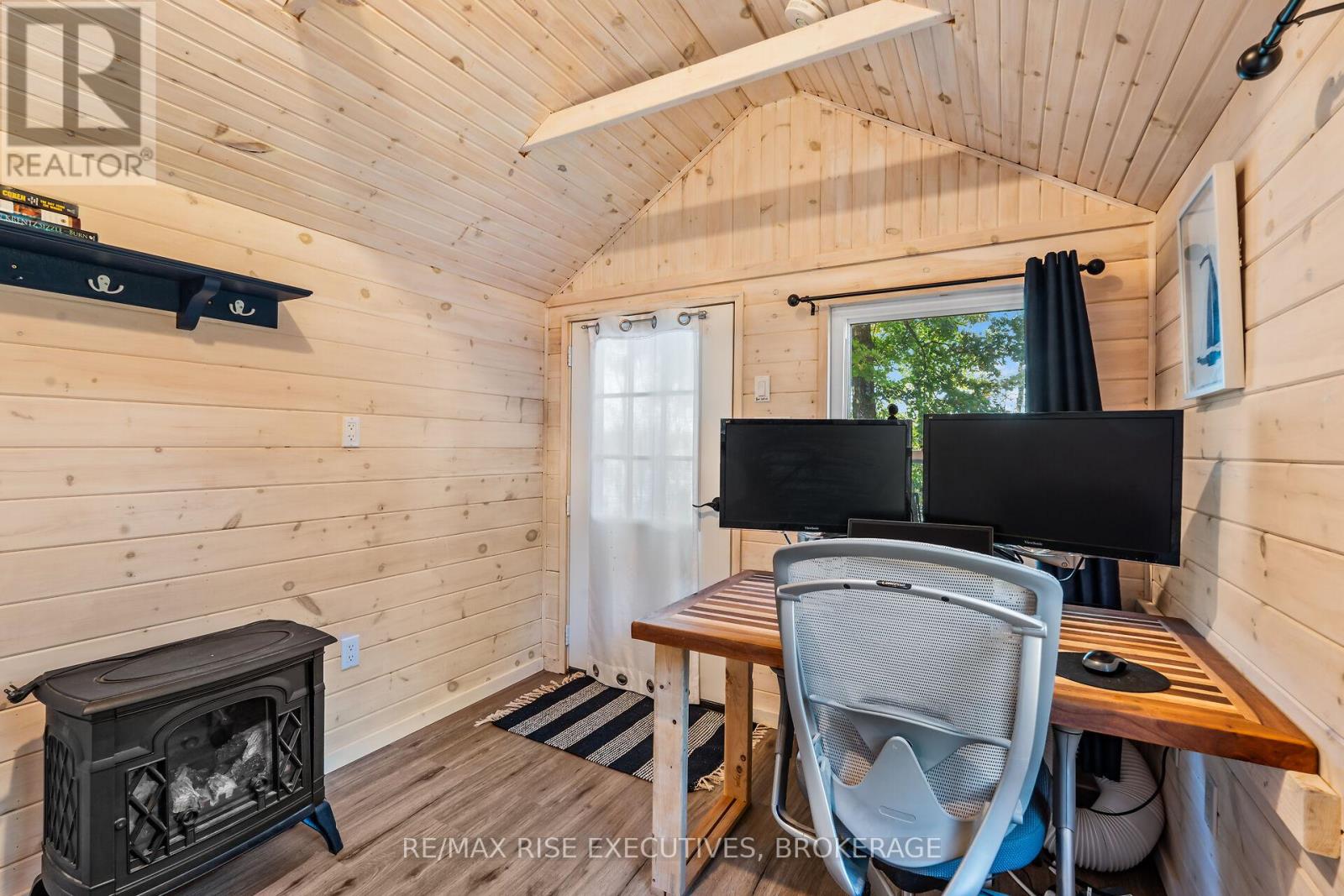 465k Lyndhurst Road, Leeds And The Thousand Islands, Ontario  K0E 1N0 - Photo 23 - X12466673