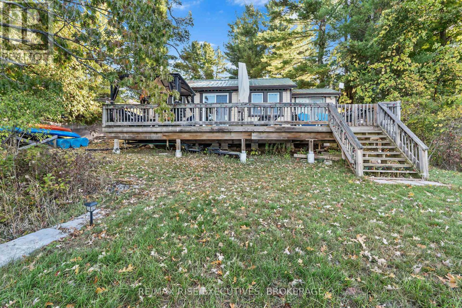 465k Lyndhurst Road, Leeds And The Thousand Islands, Ontario  K0E 1N0 - Photo 24 - X12466673