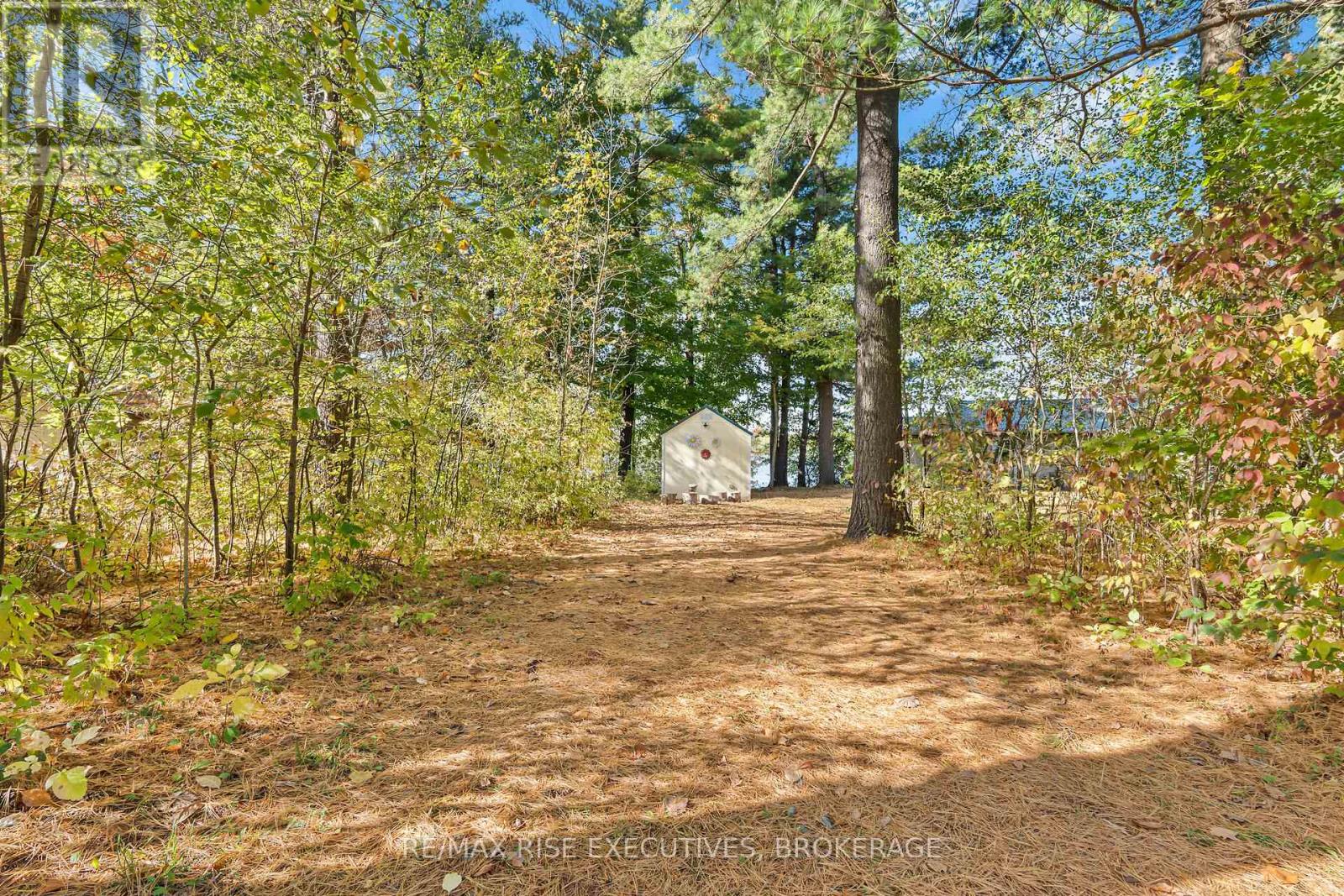 465k Lyndhurst Road, Leeds And The Thousand Islands, Ontario  K0E 1N0 - Photo 36 - X12466673