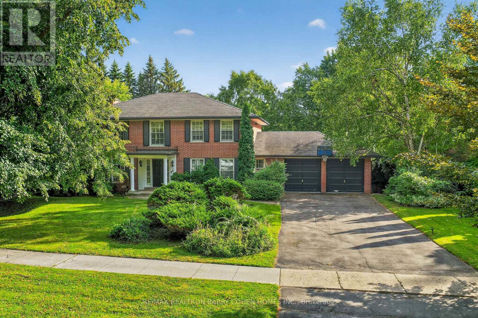 11 TUDOR GATE, Toronto, Ontario