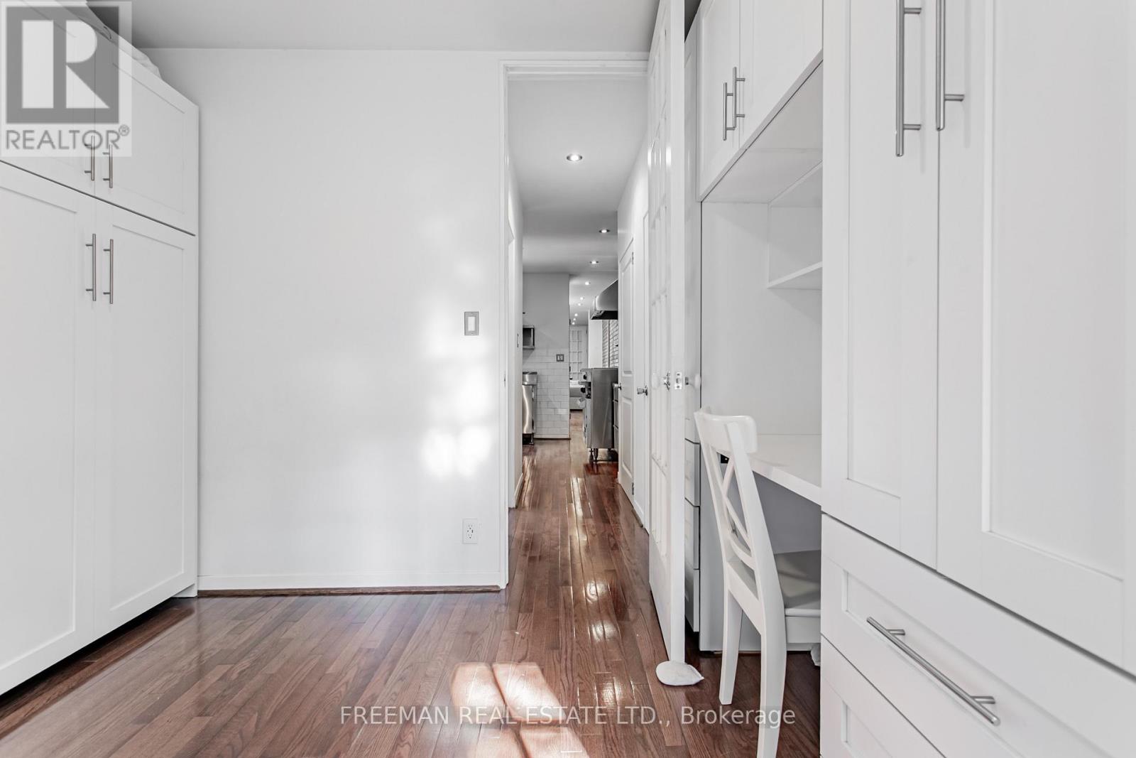 490 Montrose Avenue, Toronto, Ontario  M6G 3H1 - Photo 16 - C12468439