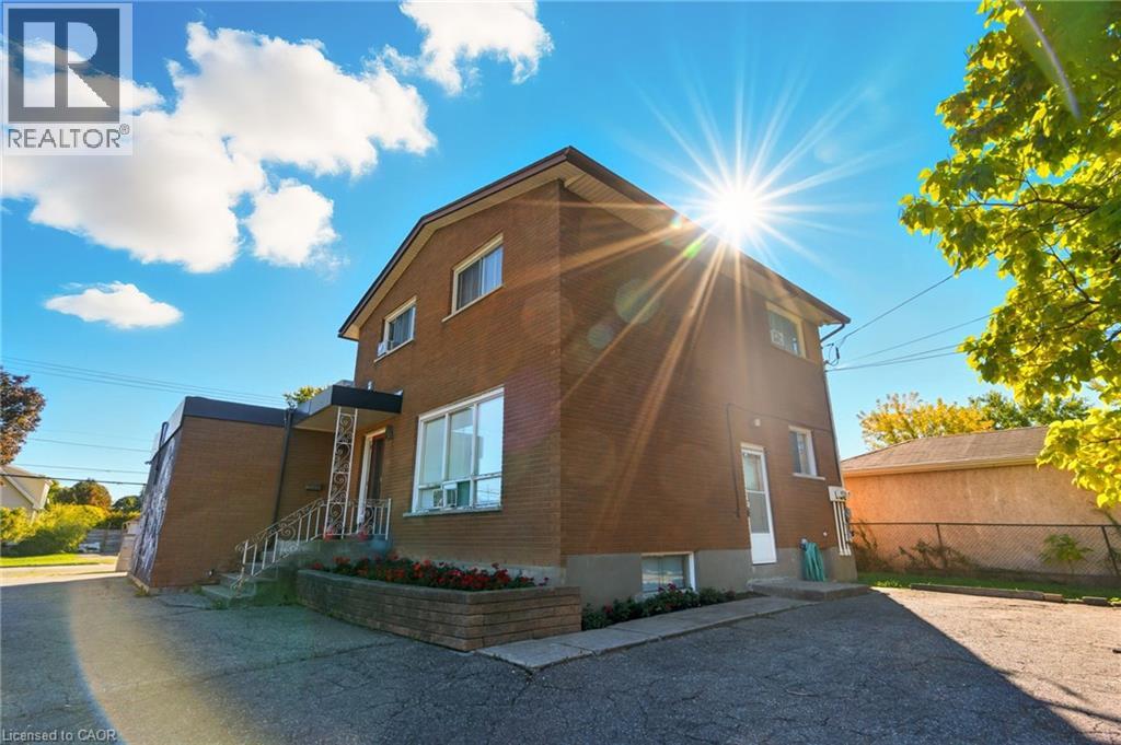 505 Geneva Street, St. Catharines, Ontario  L2N 2H4 - Photo 2 - 40758982