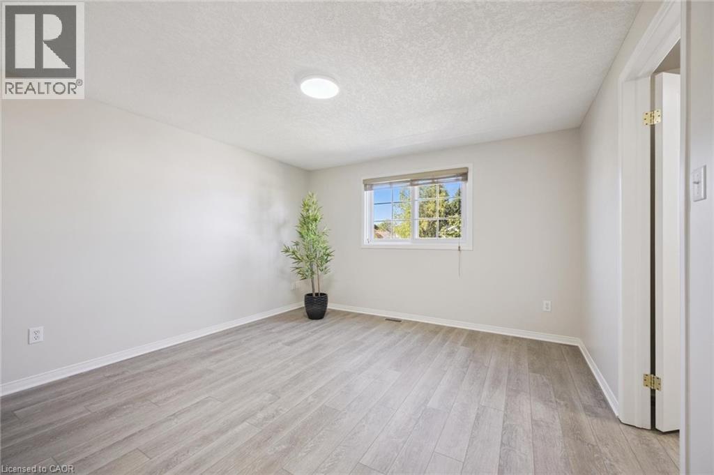 523 Exmoor Street, Waterloo, Ontario  N2K 3T8 - Photo 17 - 40779552