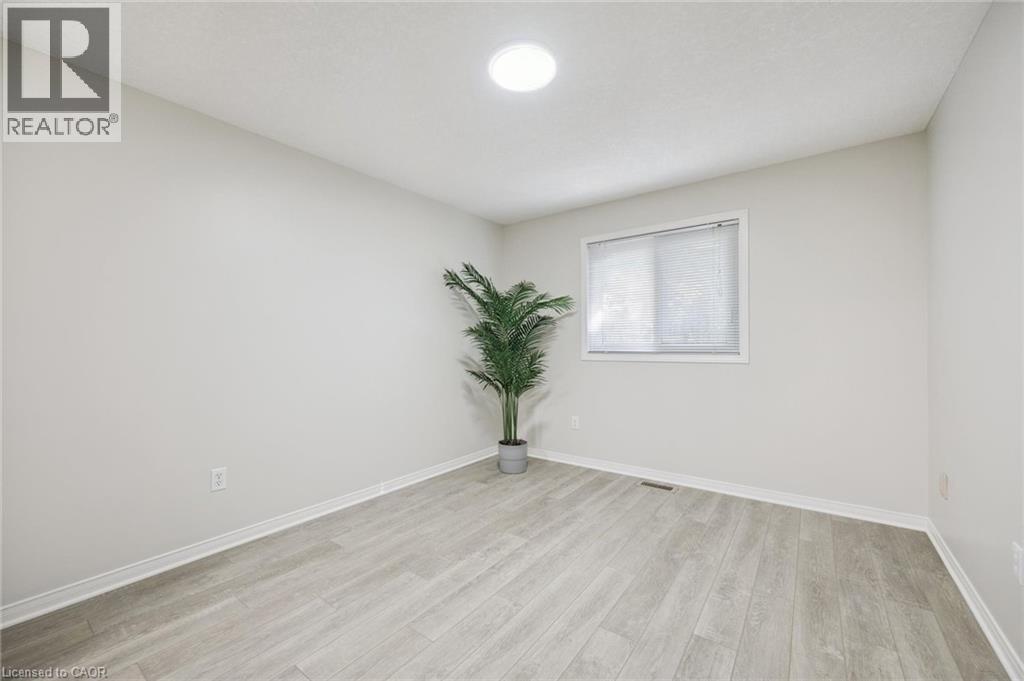 523 Exmoor Street, Waterloo, Ontario  N2K 3T8 - Photo 21 - 40779552