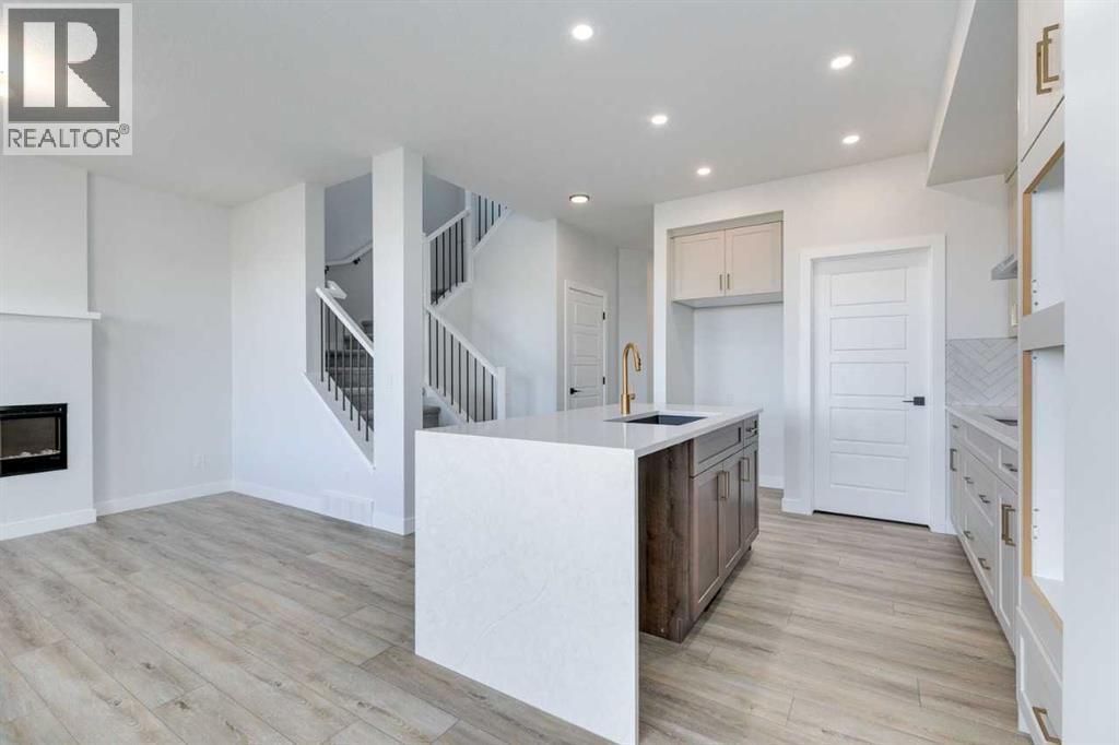 607 Buffaloberry Manor Se, Calgary, Alberta  T3M 3Z2 - Photo 6 - A2254304