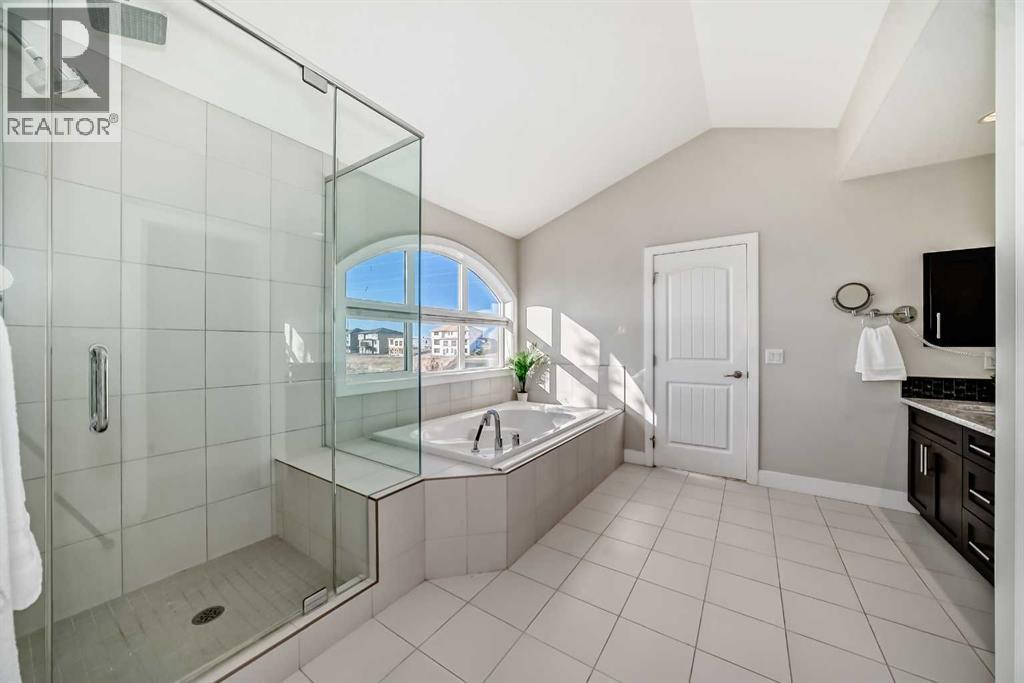 193 Rainbow Falls Heath, Chestermere, Alberta  T1X 0S7 - Photo 24 - A2250699
