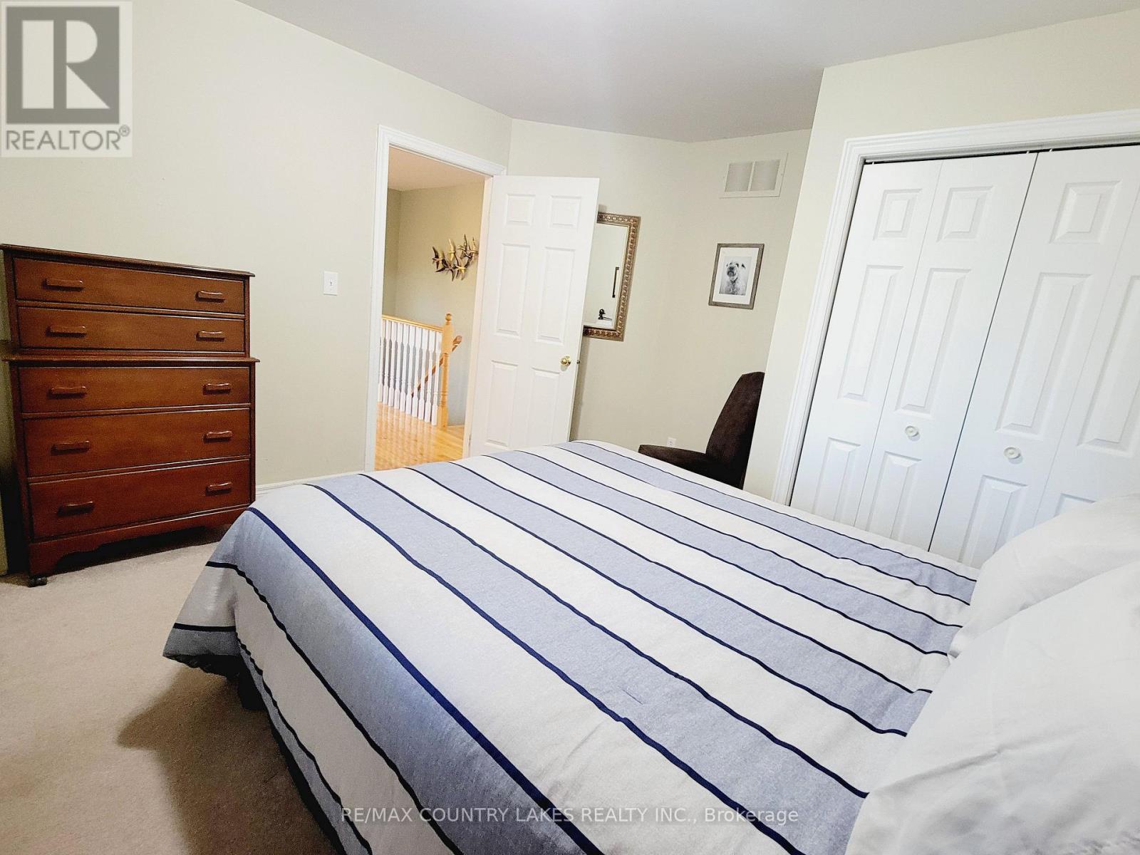 57 Eakins Court, Kawartha Lakes, Ontario  K9V 6J9 - Photo 11 - X12468190