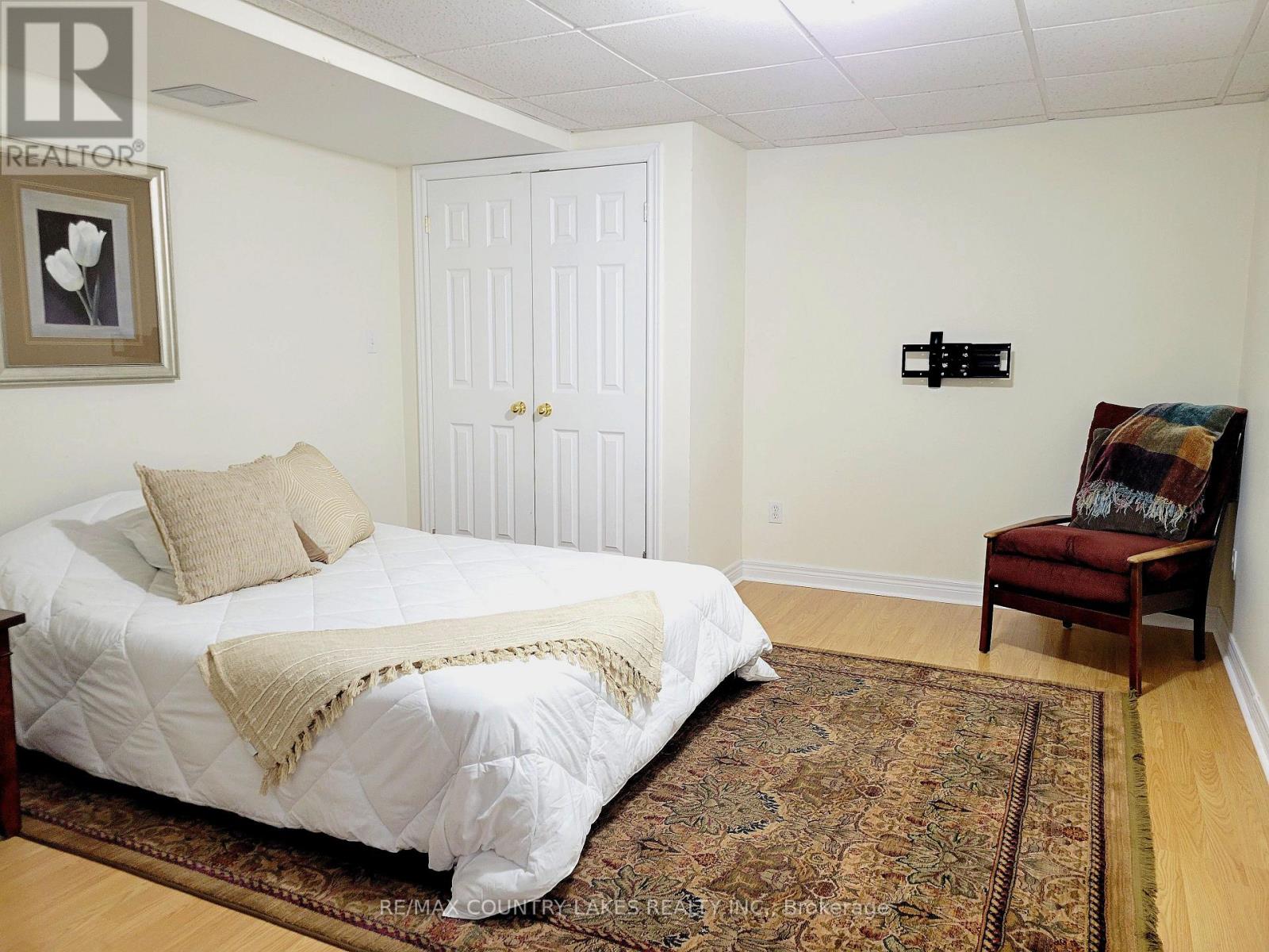 57 Eakins Court, Kawartha Lakes, Ontario  K9V 6J9 - Photo 24 - X12468190