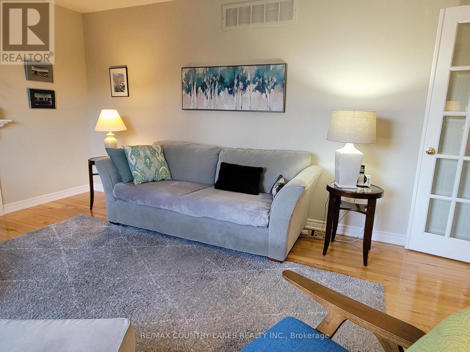 57 Eakins Court, Kawartha Lakes, Ontario  K9V 6J9 - Photo 8 - X12468190