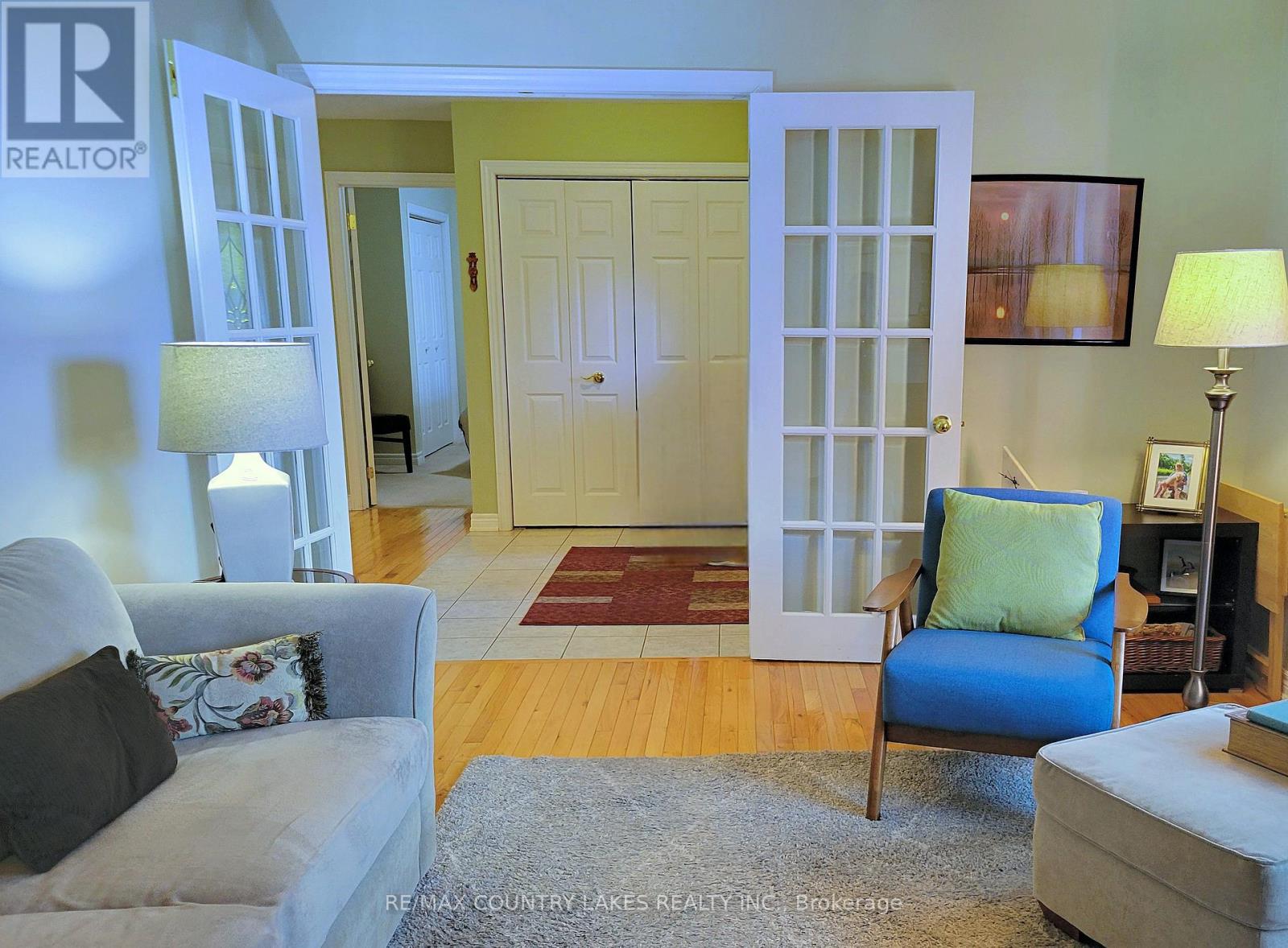 57 Eakins Court, Kawartha Lakes, Ontario  K9V 6J9 - Photo 9 - X12468190