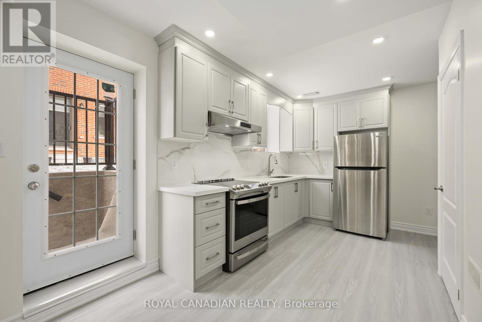Bsmt - 3 Broden Crescent, Whitby, Ontario  L1P 0L9 - Photo 8 - E12468436