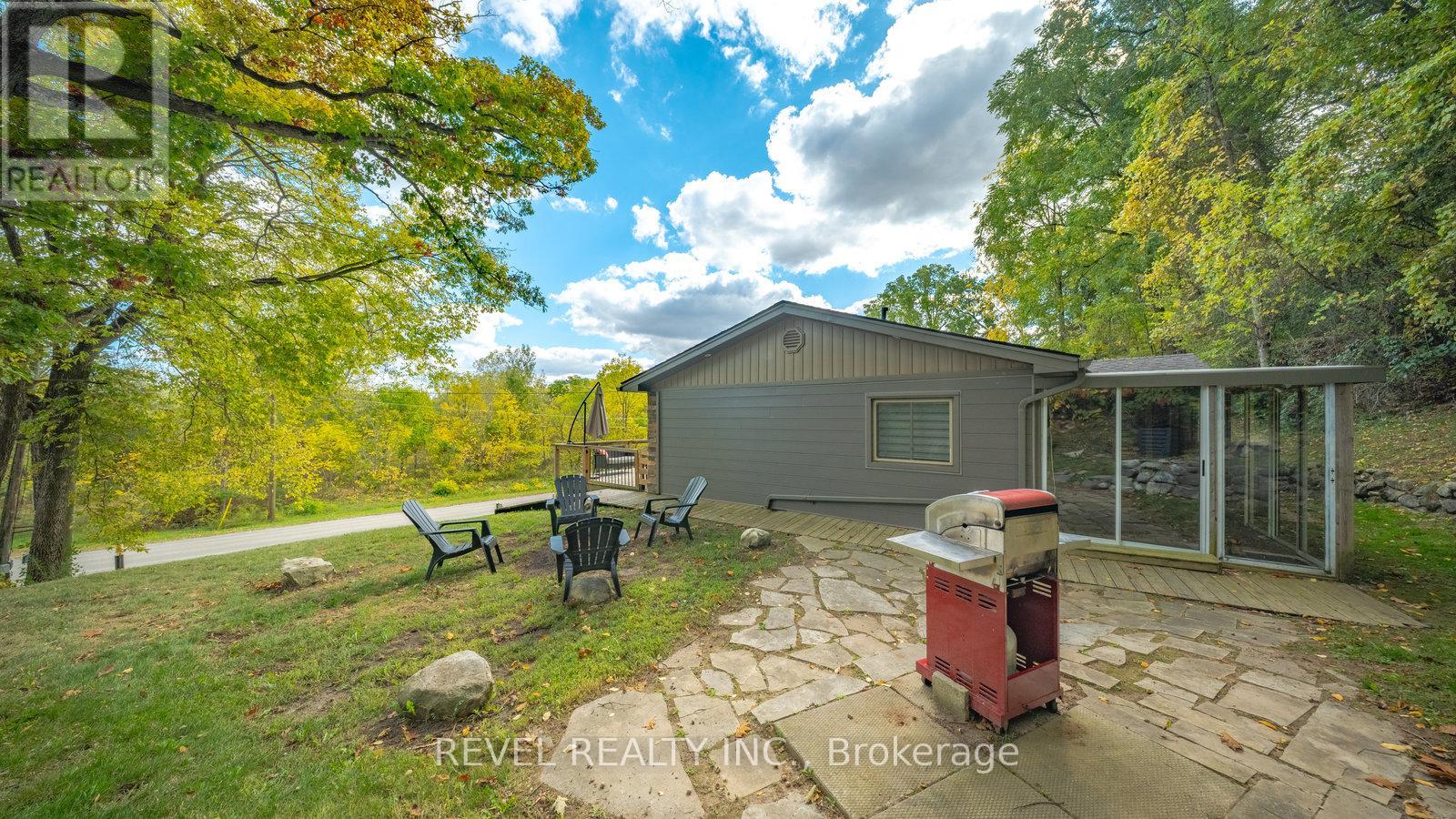84 Jennings Road, Brantford, Ontario  N3T 5L7 - Photo 37 - X12468238