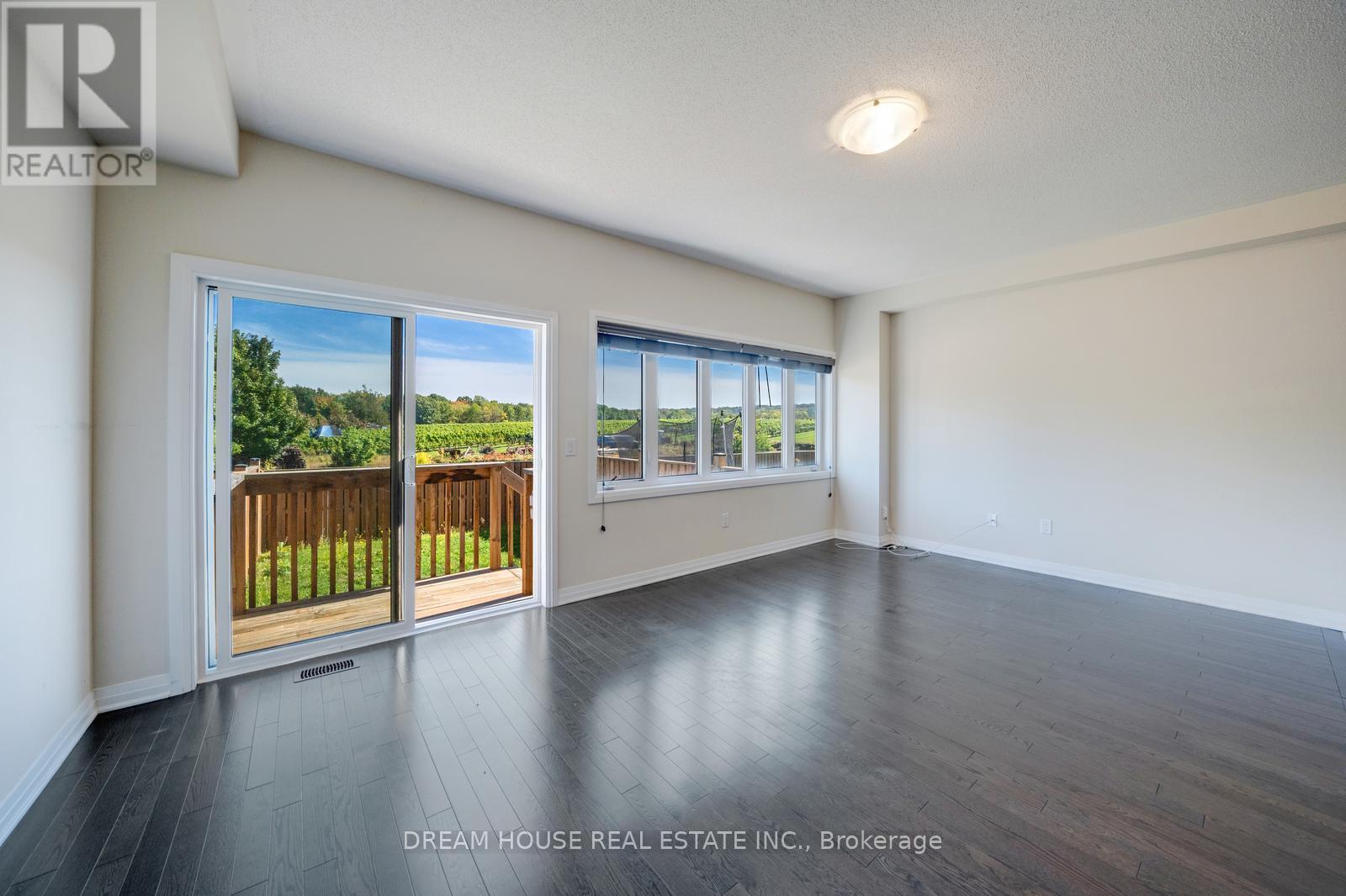 4191 Cherry Heights Boulevard, Lincoln, Ontario  L3J 0R3 - Photo 14 - X12468273