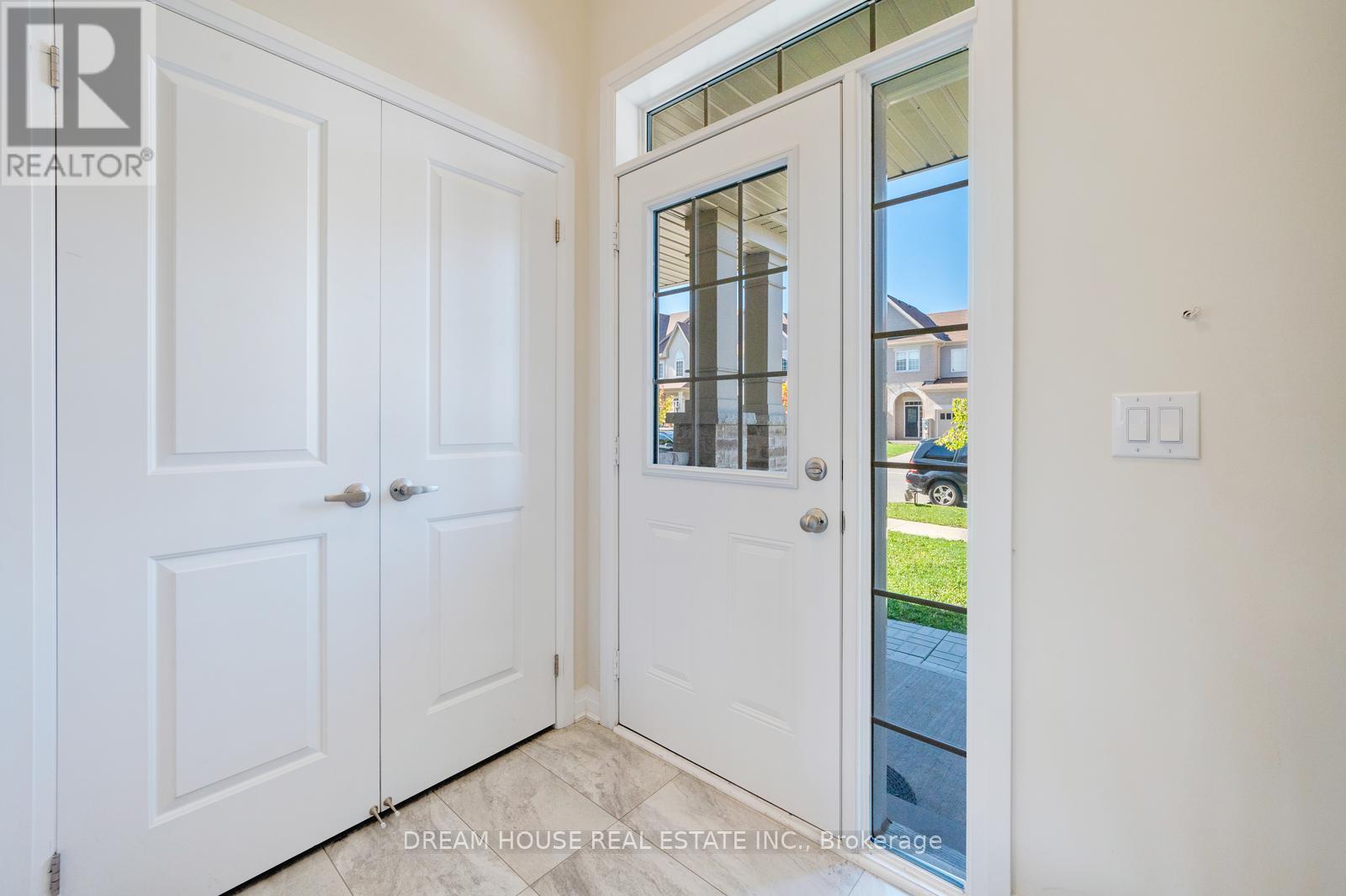 4191 Cherry Heights Boulevard, Lincoln, Ontario  L3J 0R3 - Photo 3 - X12468273