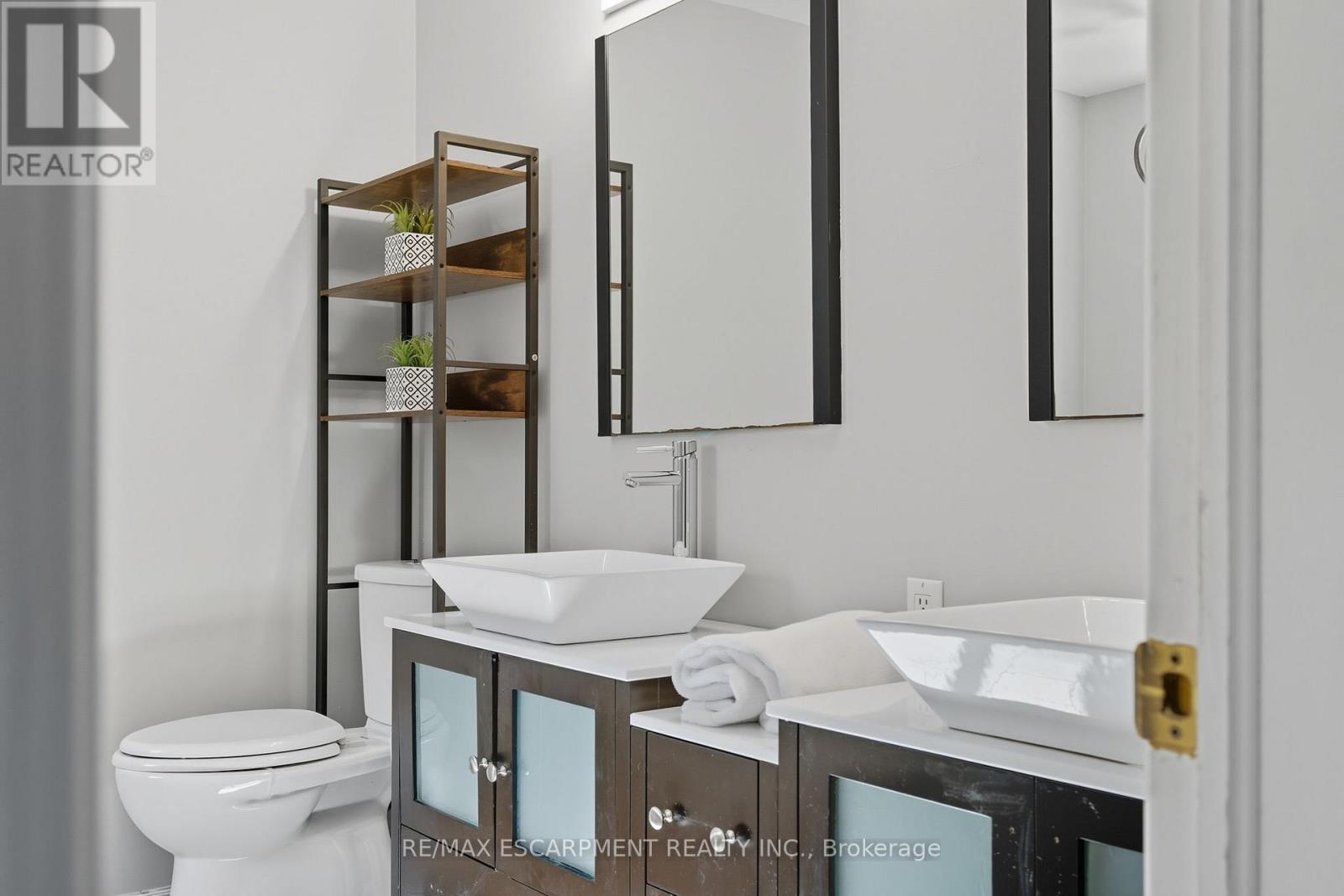 5 Chesapeake Drive, Hamilton, Ontario  L8B 0H7 - Photo 21 - X12468287