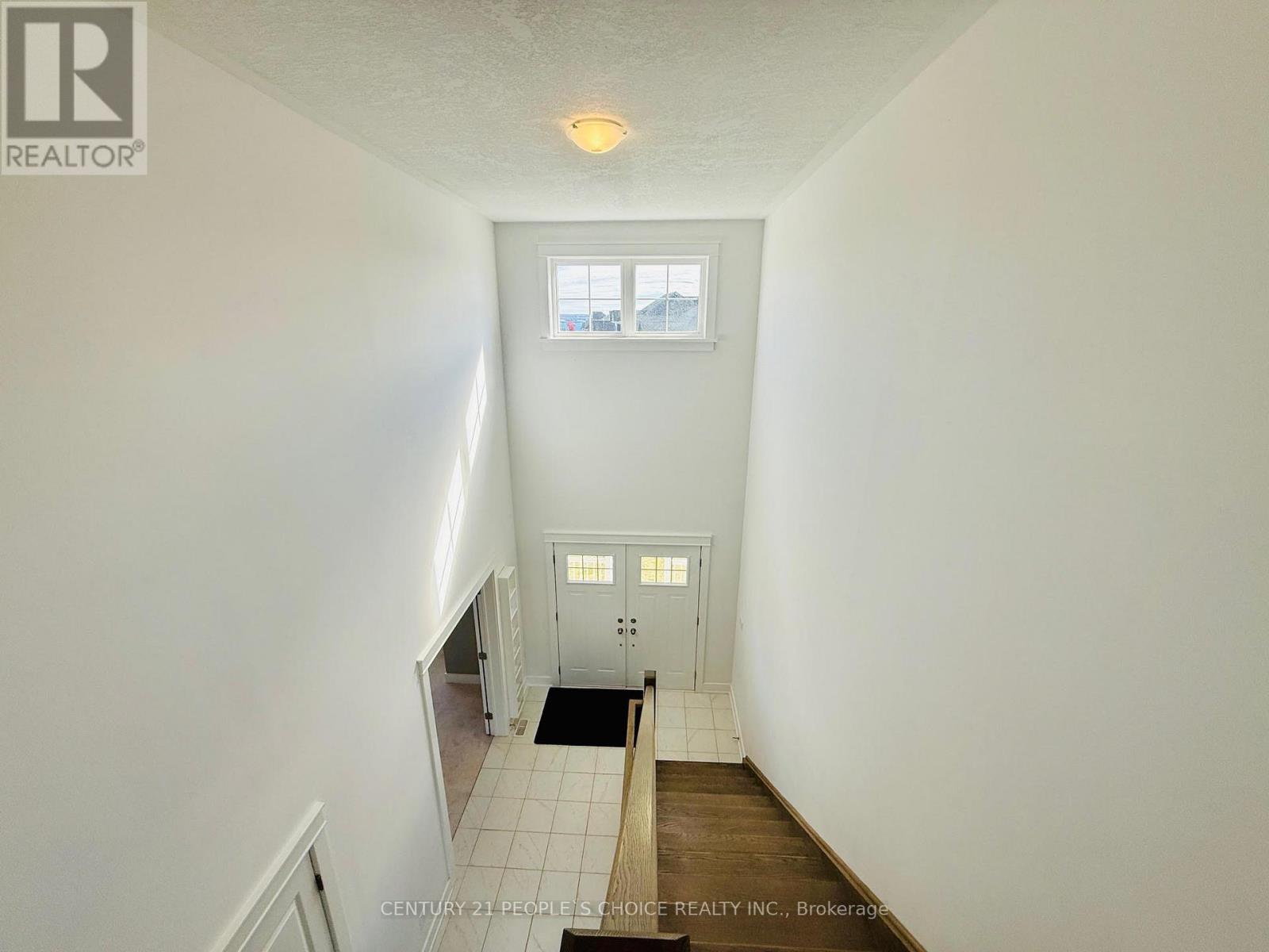 266 Snowberry Lane, Georgian Bluffs, Ontario  N0H 1S0 - Photo 24 - X12468293