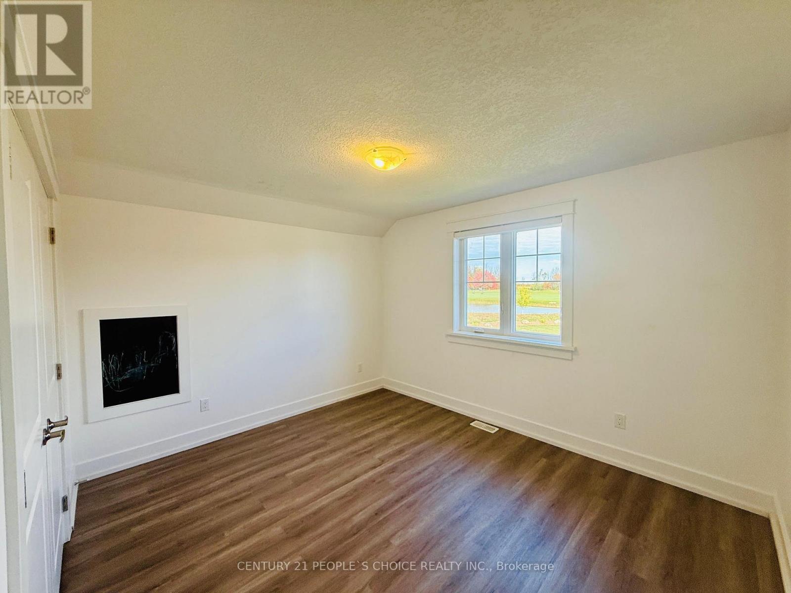 266 Snowberry Lane, Georgian Bluffs, Ontario  N0H 1S0 - Photo 25 - X12468293