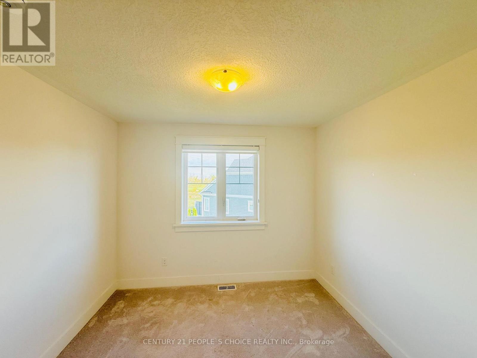 266 Snowberry Lane, Georgian Bluffs, Ontario  N0H 1S0 - Photo 29 - X12468293