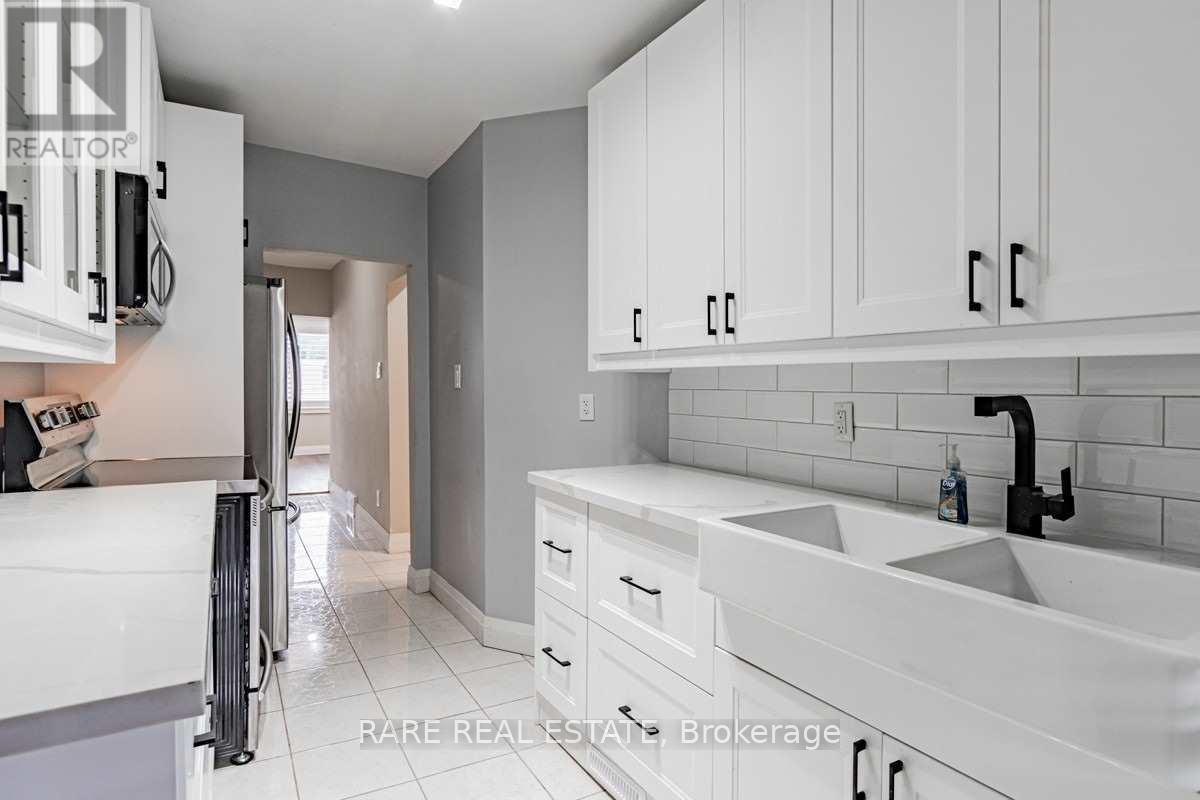 1439 Main Street E, Hamilton, Ontario  L8K 1C4 - Photo 12 - X12468307
