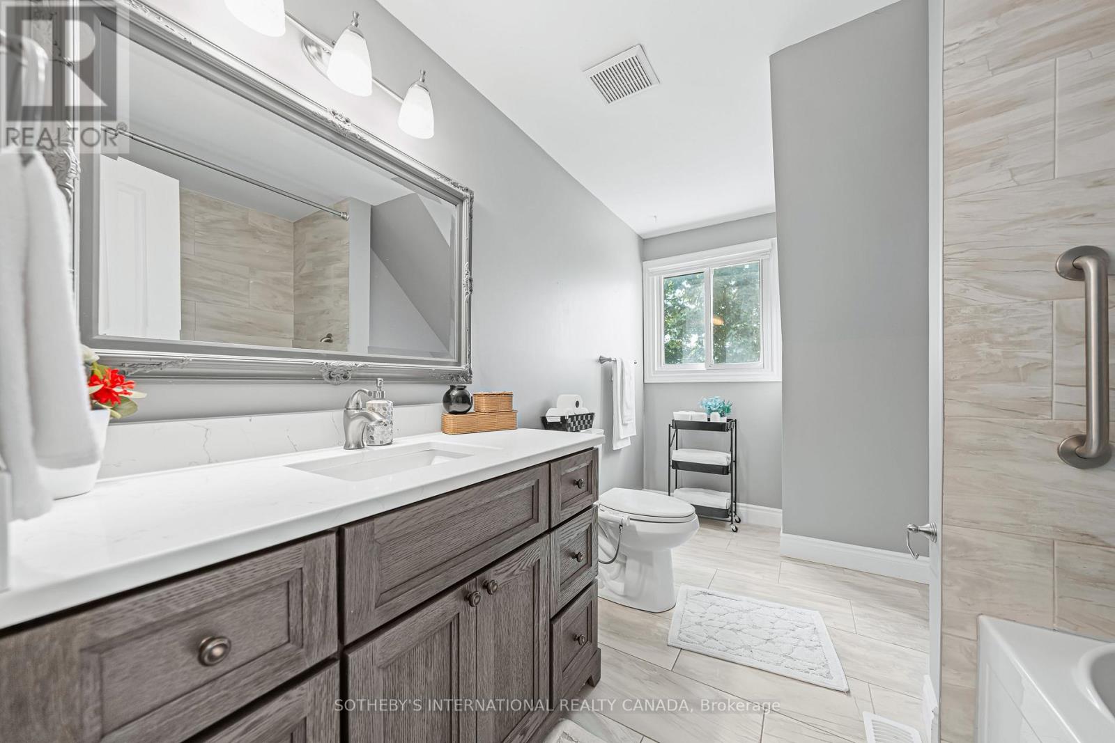 64 Glenbrook Crescent, Cambridge, Ontario  N1R 7Z2 - Photo 31 - X12468310
