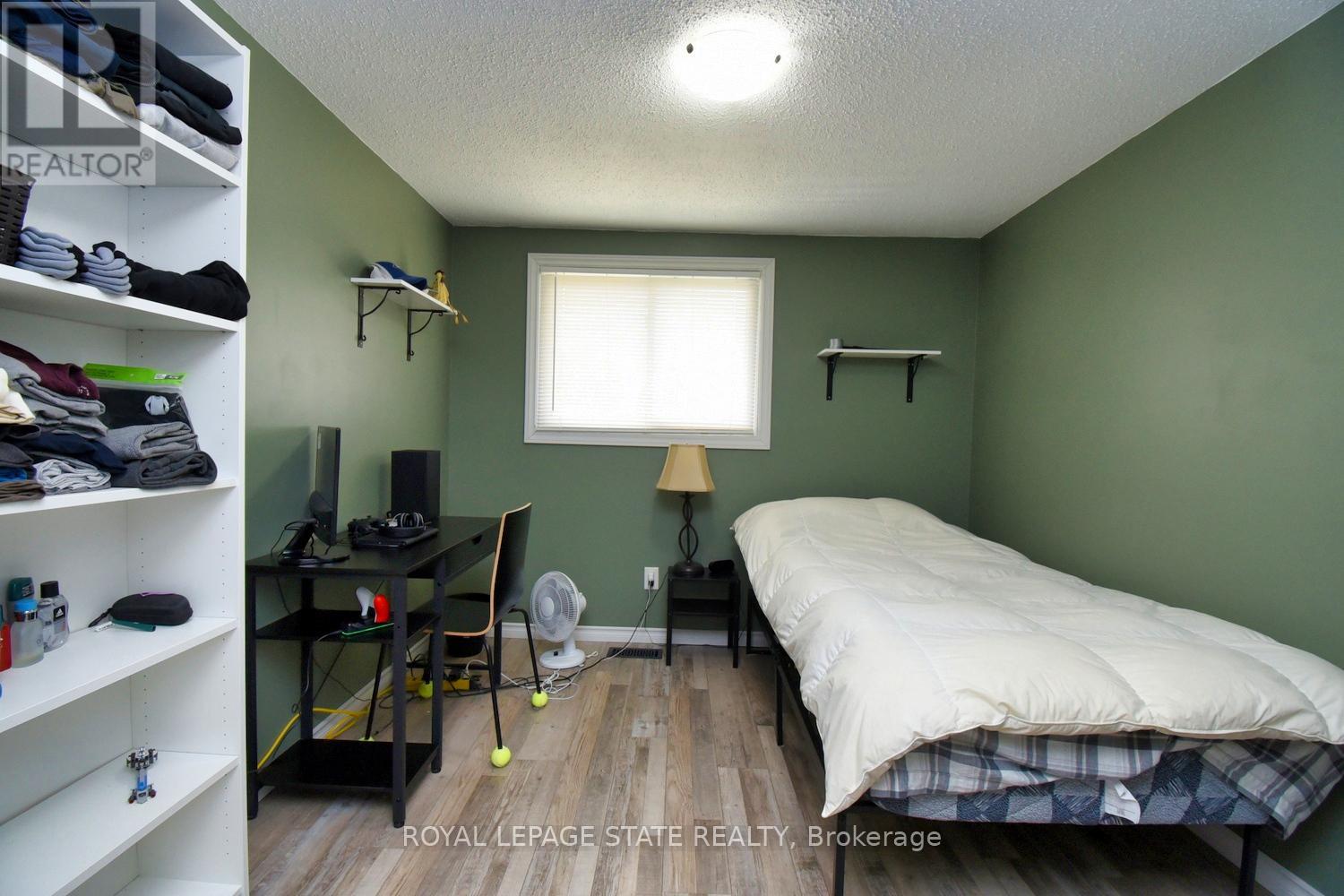 122 - 150 Gateshead Crescent, Hamilton, Ontario  L8G 4A7 - Photo 11 - X12468355