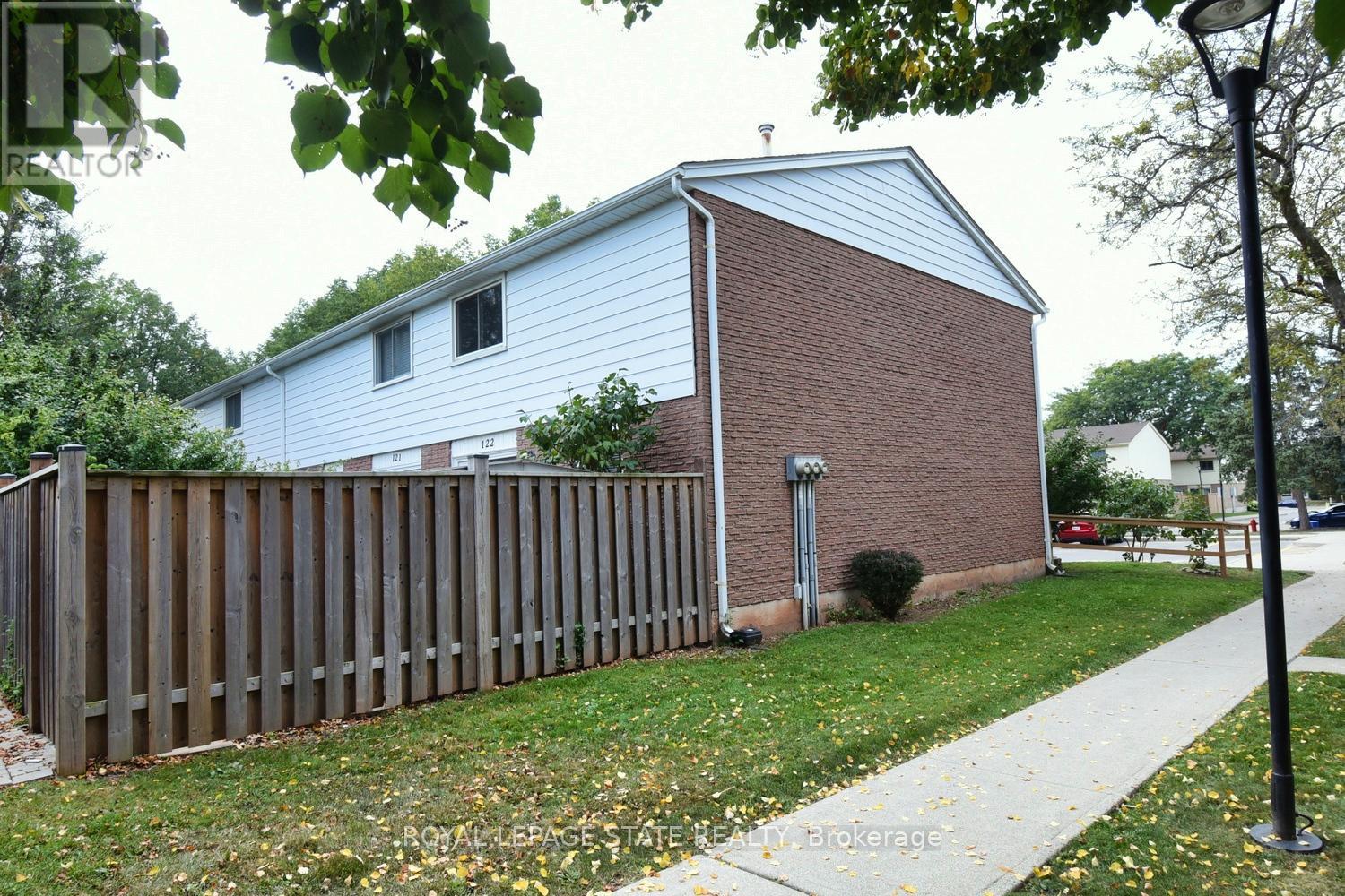 122 - 150 Gateshead Crescent, Hamilton, Ontario  L8G 4A7 - Photo 20 - X12468355