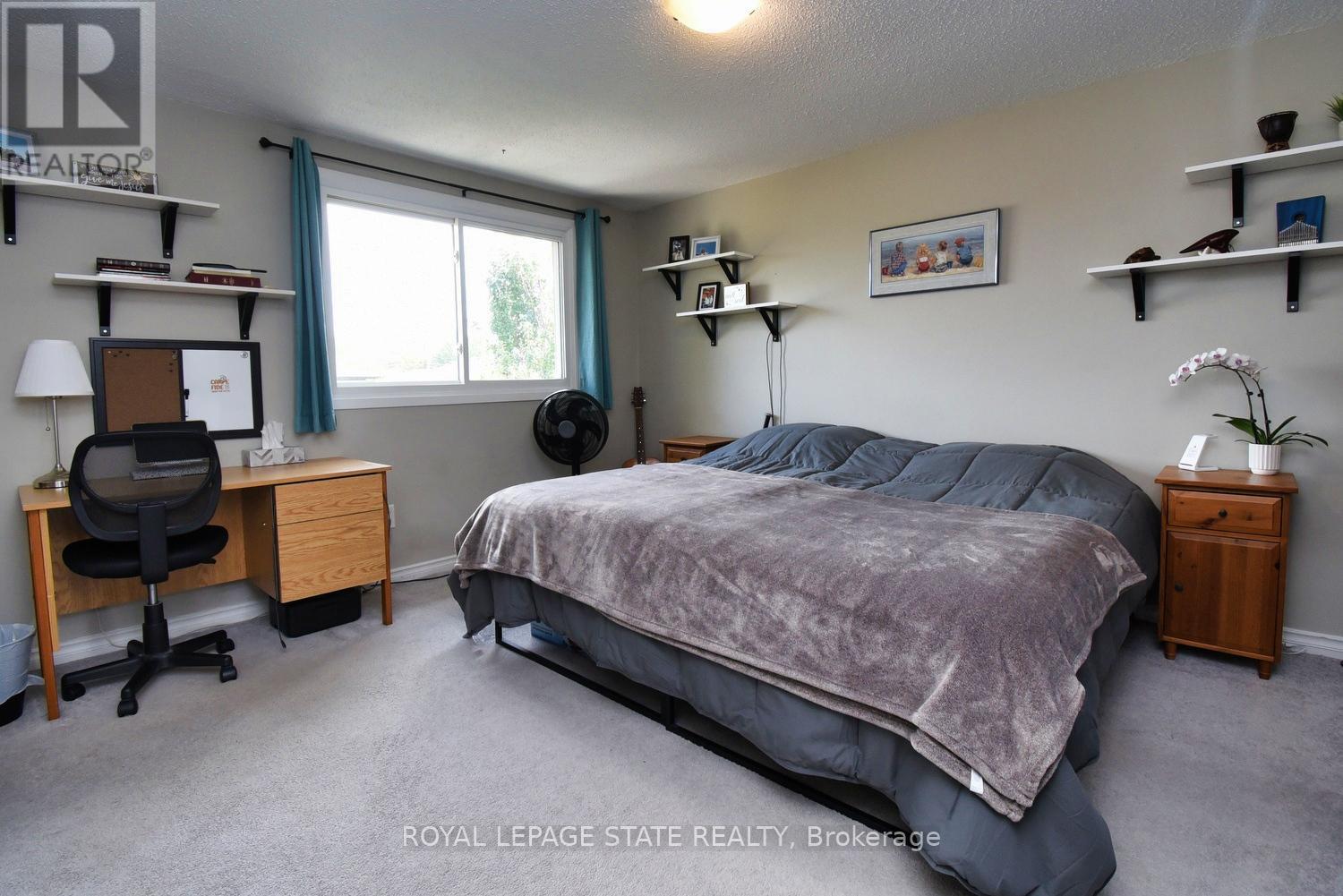 122 - 150 Gateshead Crescent, Hamilton, Ontario  L8G 4A7 - Photo 8 - X12468355