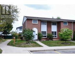 122 - 150 GATESHEAD CRESCENT, Hamilton, Ontario